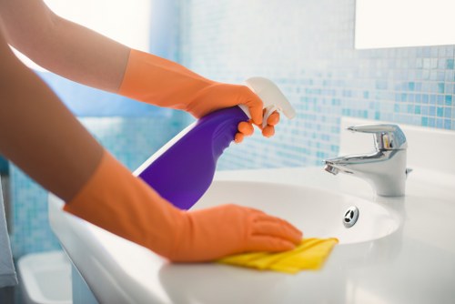 Local Barnes cleaning team preparing a property for a full deep clean
