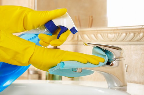 Guest-ready apartment cleaning for an Airbnb property in Barnes